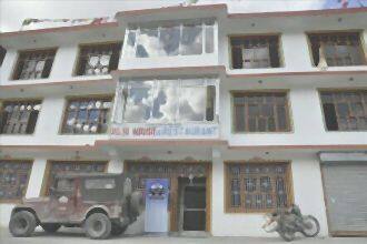 Hotel Delek House, Kaza 1